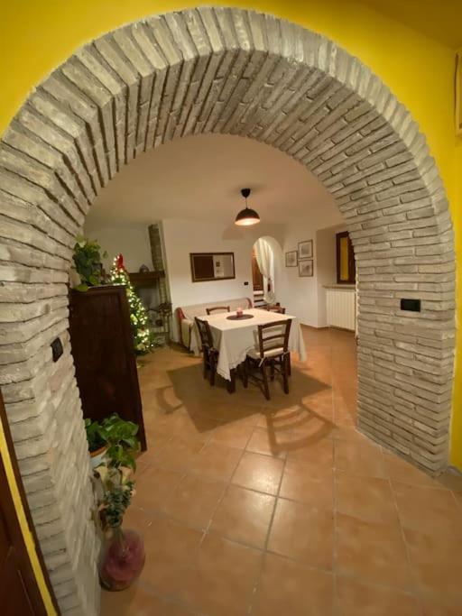 Casa Vacanze Fonte Del Menotre Foligno Esterno foto