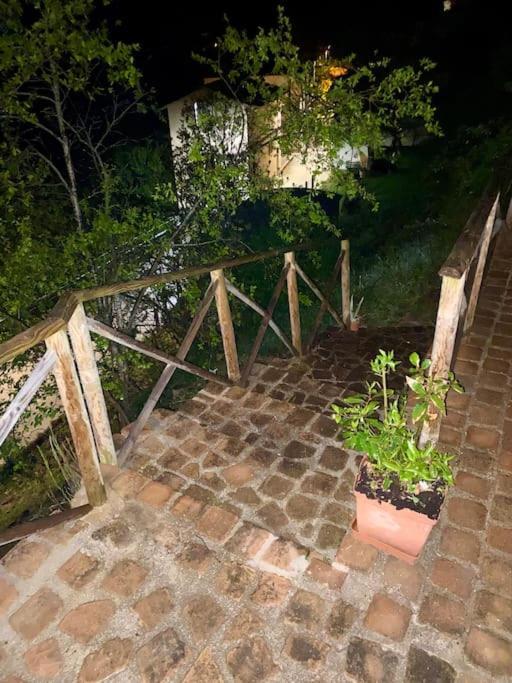 Casa Vacanze Fonte Del Menotre Foligno Esterno foto