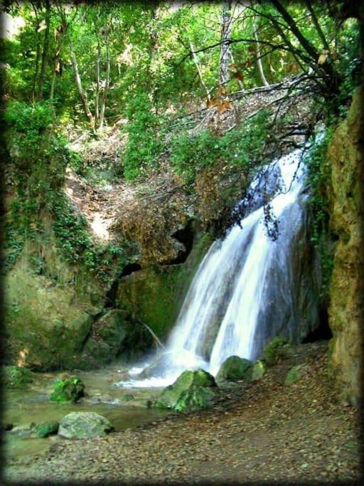 Casa Vacanze Fonte Del Menotre Foligno Esterno foto